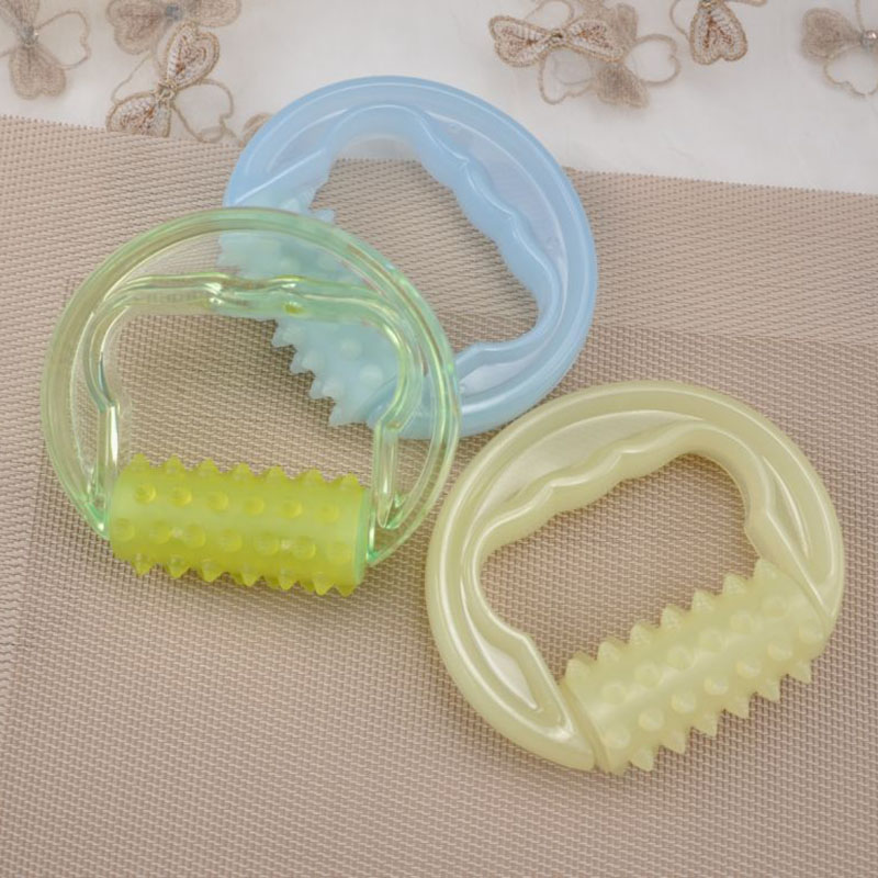 Apakah kelebihan berus urut plastik?